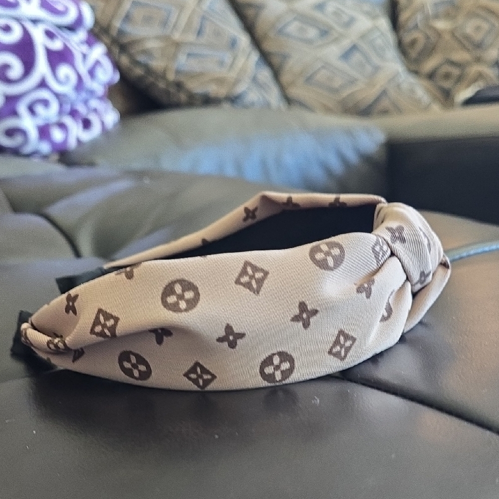 Headband Top Knot Beige and Brown Patterned - Picture 4 of 6